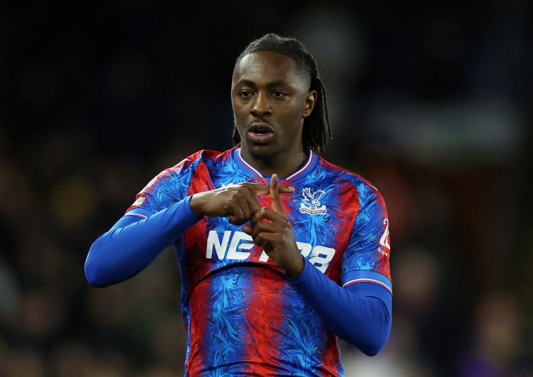 枪手总监与主帅七月亲赴游说，埃泽转会关键在此一举