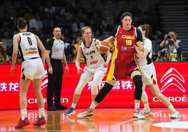 星空体育登录入口-女篮世预赛｜张子宇内线独木难支，中国女篮惨败比利时队
